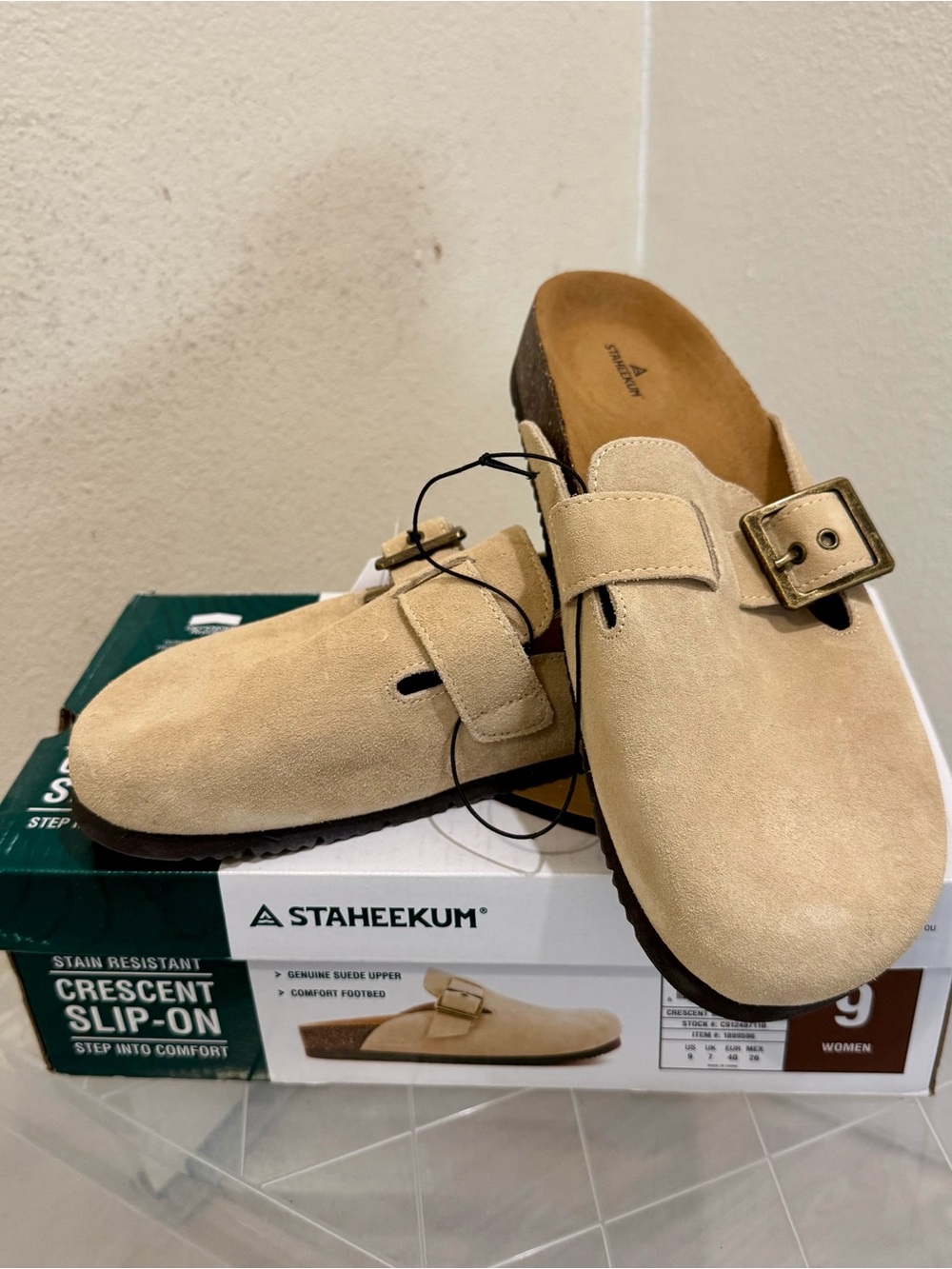 Women’s Staheekum Crescent Slip-On Suede Clog in Tan